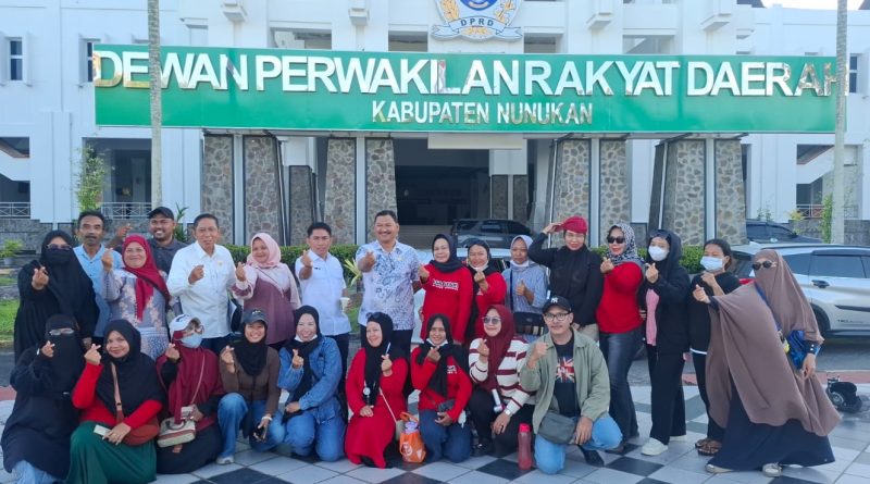 PKL Pasar Tani Desak DPRD Tunda Relokasi ke Tanah Merah