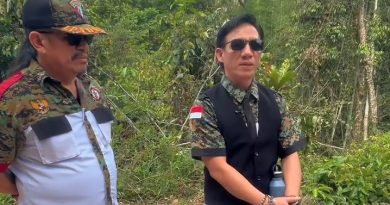 Anggota DPRD Bersama Bupati Nunukan Tinjau Lansung Ruas Jalan di Krayan