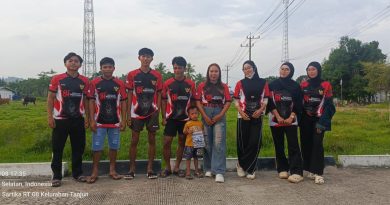 Semangat Kemerdekaan Berkobar di Perbatasan, Warga Selancang Meriahkan HUT ke-81 RI Dengan Beragam Perlombaan